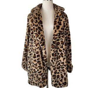 Love Tree Animal Print Faux Fur Jacket size Medium Open Front Cozy Soft